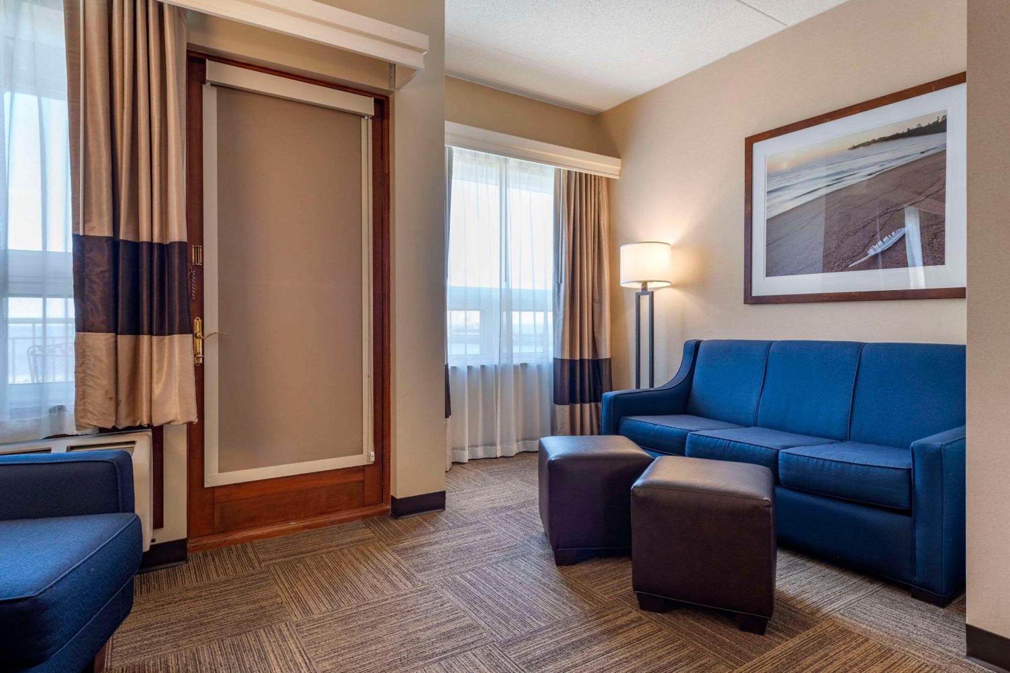 Lift Bridge Lodge, Ascend Hotel Collection Дулут Екстер'єр фото