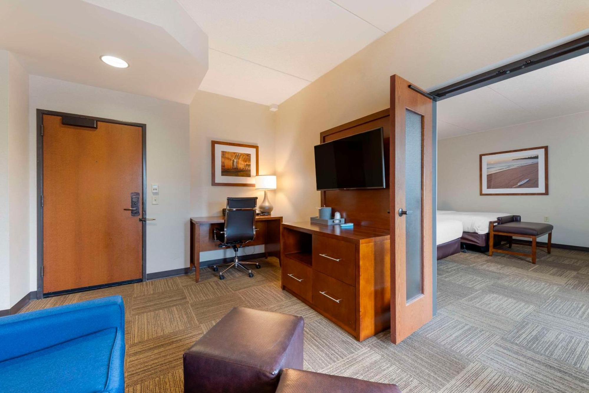 Lift Bridge Lodge, Ascend Hotel Collection Дулут Екстер'єр фото