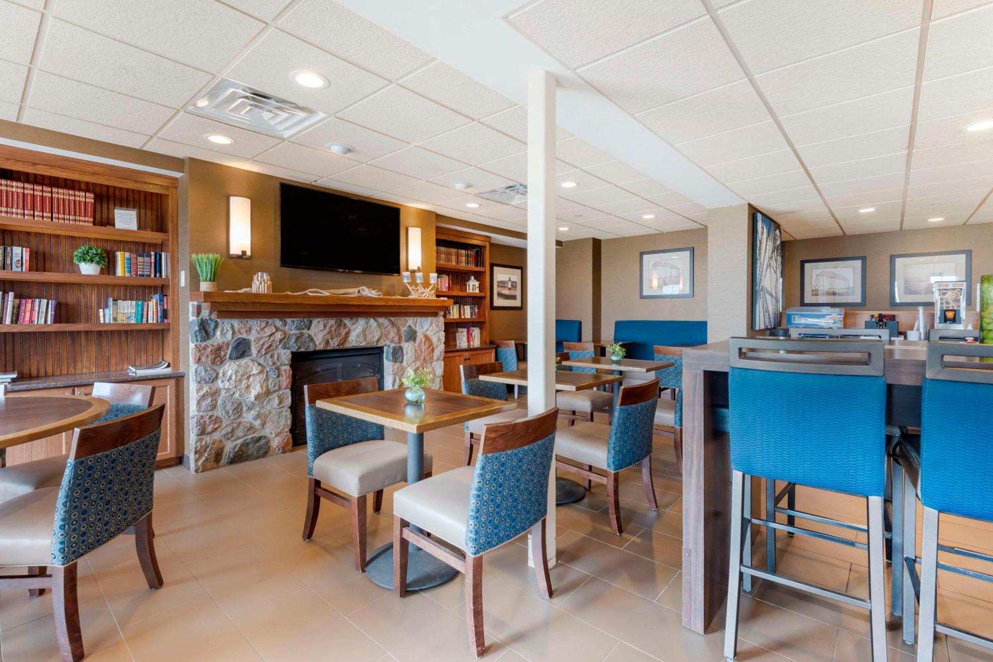 Lift Bridge Lodge, Ascend Hotel Collection Дулут Екстер'єр фото